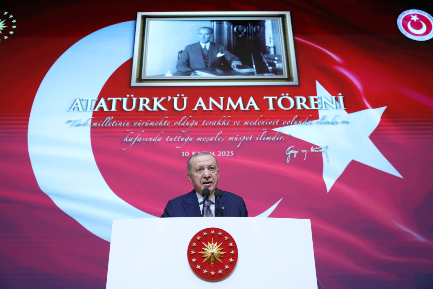 G5Ytsr5W8AALNBN-i6911de4b359b7.jpg