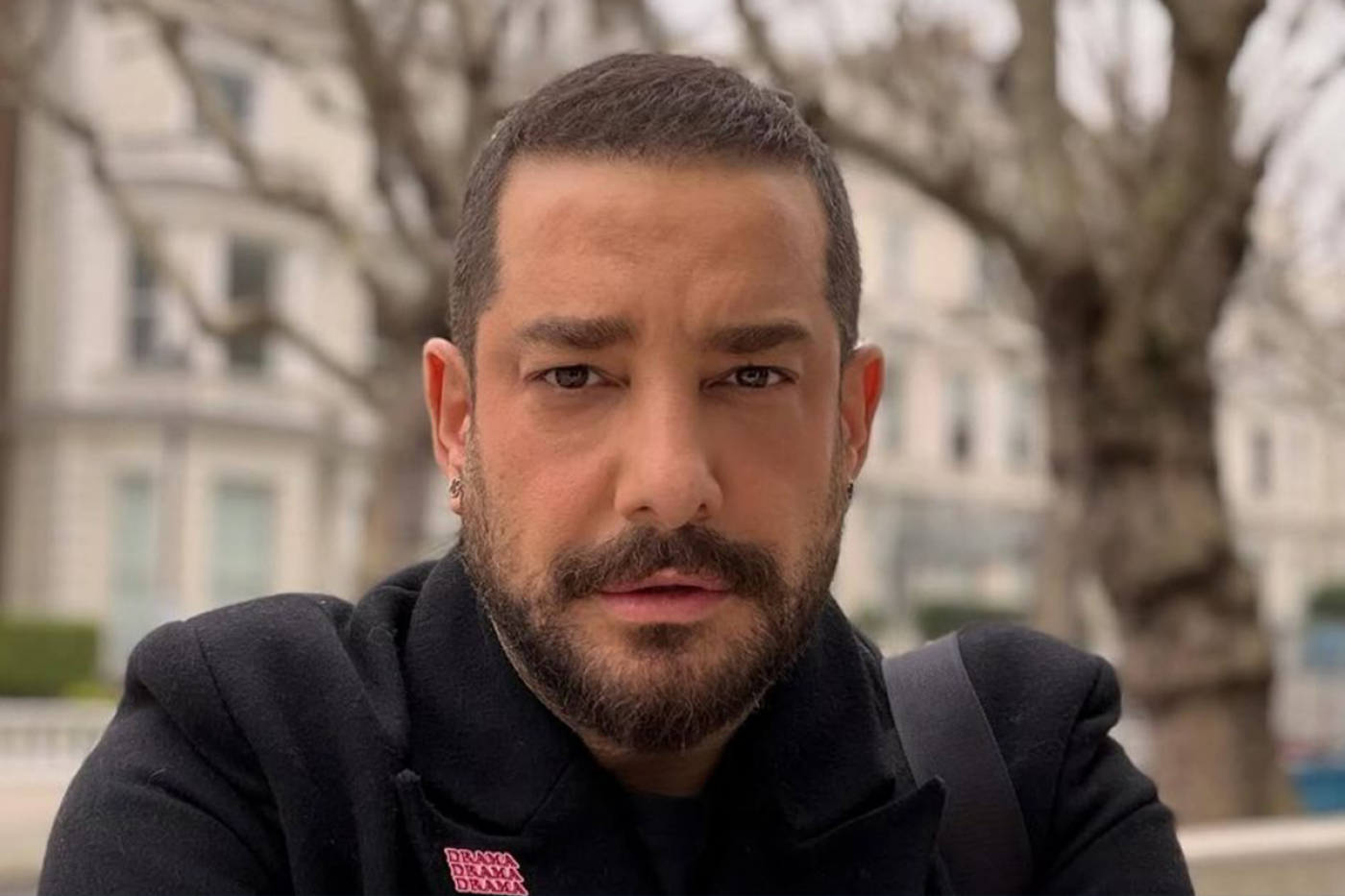 enis-i6a2a7d05bdaca.jpg